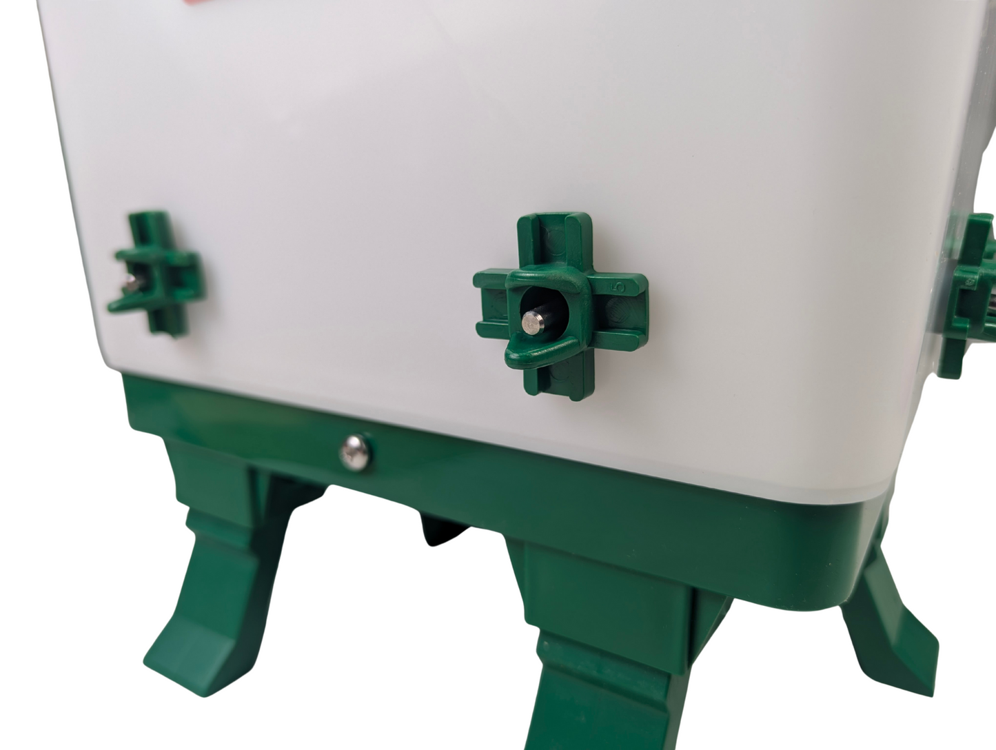 Hen's Choice - 5 Gallon Chicken Waterer with 8 Drinker Nipples, Anti-Roost Lid, Top Fill Design, Heavy Duty Legs